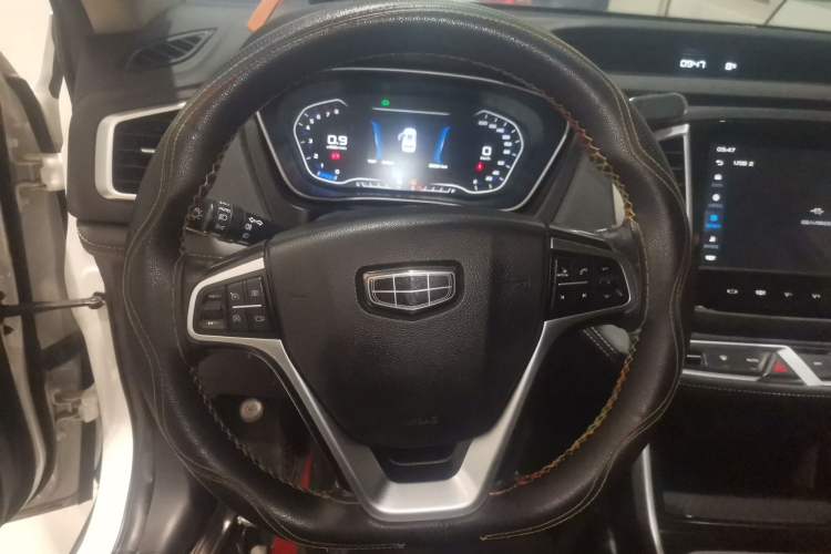 Used Geely Auto Vision X6 2018 1.8L Manual 4G Connect Luxury Edition