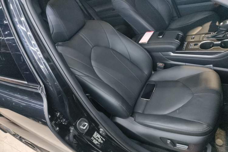 Used Toyota Crown Land Cruiser 2021 2.5L HEV Four-Wheel Drive Flagship Edition
