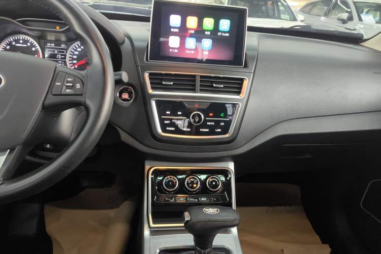 Used Bestune X40 2019 1.6L Automatic Luxury Edition China VI
