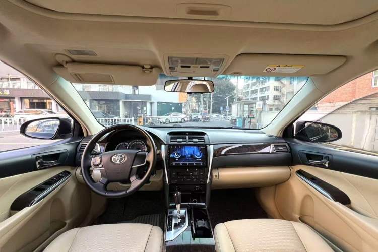 Used Toyota Camry 2015 2.0G Premier Edition