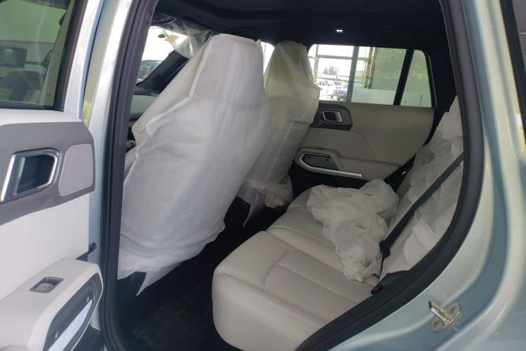 Used  Titanium 3 2025 501 km Range Rear-Wheel Drive Intelligent Driving Max Edition
