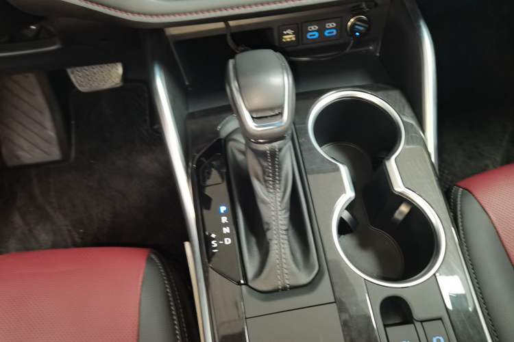 Used Toyota Crown Kluger 2022 2.5L HEV Four-Wheel Drive Flagship Edition