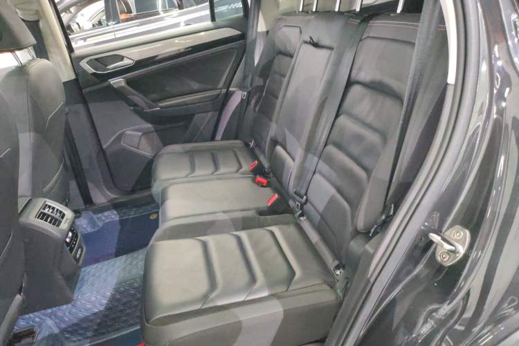 Used Volkswagen Tayron 2020 330TSI Two-Wheel Drive Luxury Smart Connectivity Version