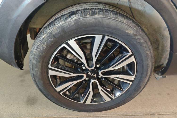 Used Kia kx1 Stonic 2019 1.4L Automatic Fun Edition China VI
