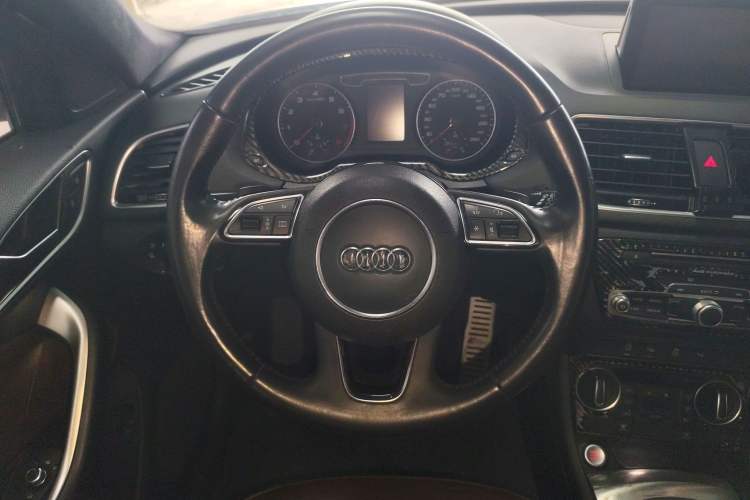 Used Audi Q3 2016 30 TFSI Fashion Model
