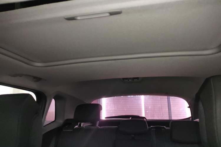 Used Peugeot 3008 2015 2.0L Automatic Classic Edition
