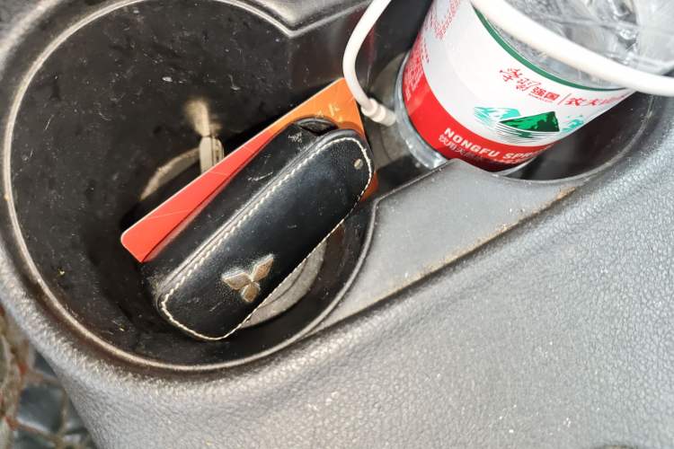 Used Mitsubishi Outlander 2016 2.4L 4x4 Luxury Edition 7-Seater