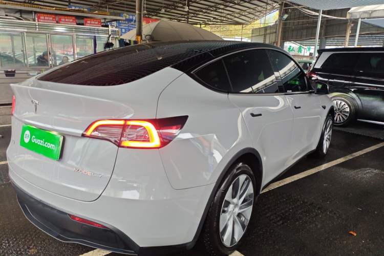 Used Tesla Model Y 2021 Standard Range Rear-Wheel Drive Version
