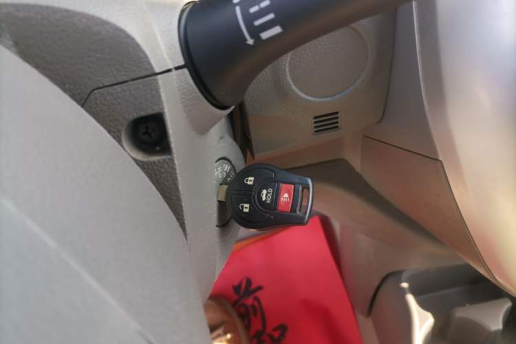 Used Nissan Sunny 2015 1.5XE Manual Comfort Edition
