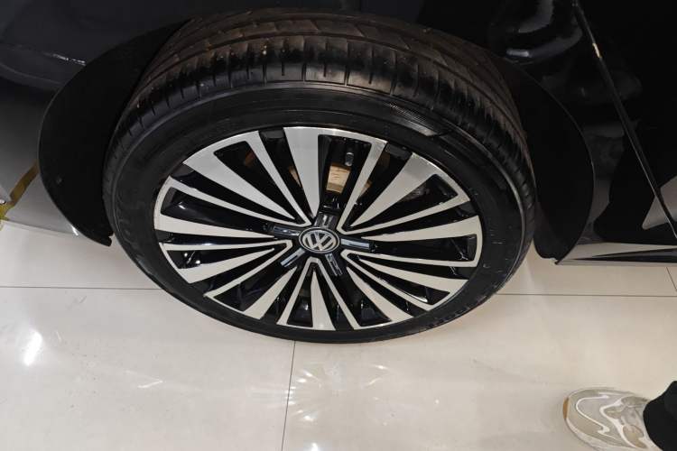 Used Volkswagen Passat 2020 330TSI Luxury Edition China VI