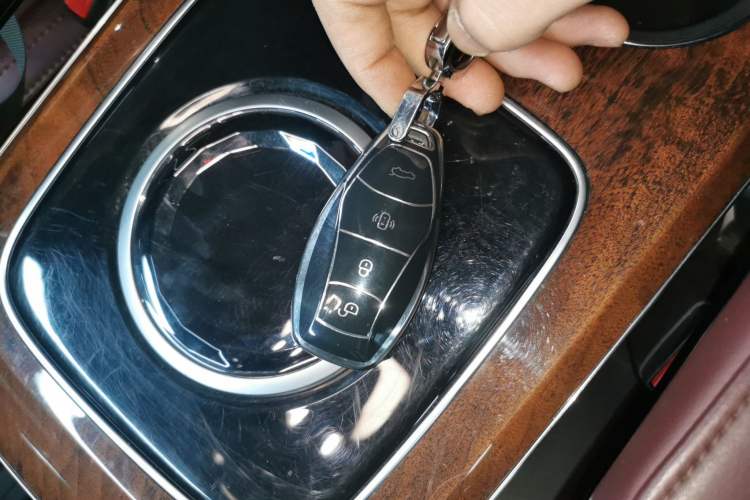 Used Hongqi HQ9 2023 2.0T Smart Connect Flagship Edition
