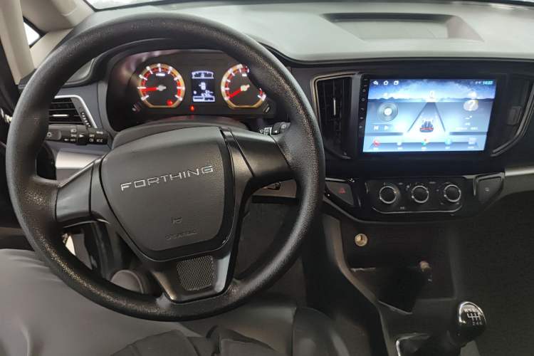 Used FORTHING Lingzhi 2025 M5 1.5T Long Wheelbase Base Model 7-Seater
