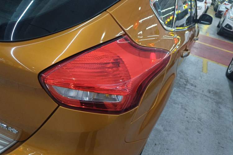 Used Ford Focus 2018 Hatchback Classic 1.6L Automatic Comfort Plus SmartDrive Edition