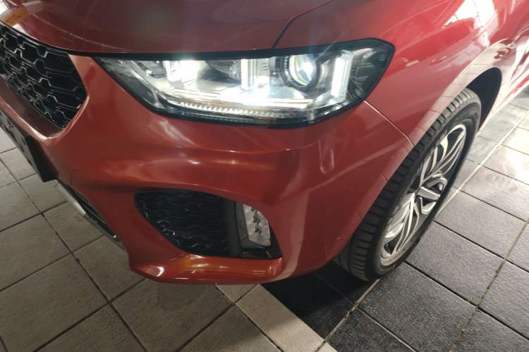 Used Wey VV5 2017 2.0T Ultra-Luxury Version
