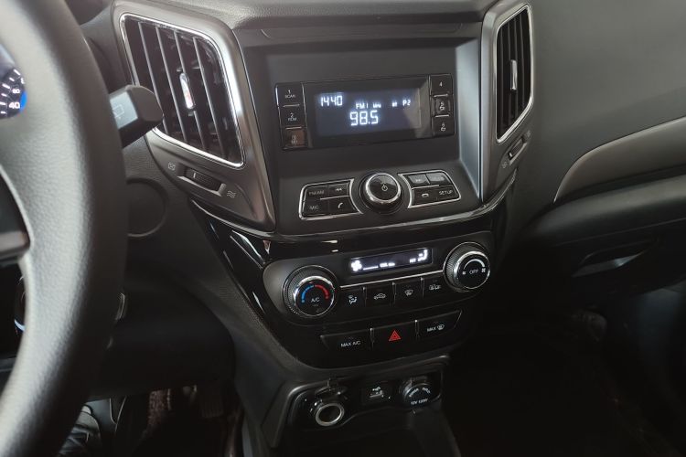 Used Changan CS15 2016 1.5L Manual Fashion Edition
