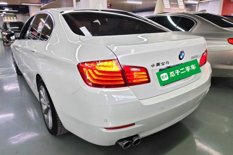 Used BMW 5 Series 2017 525Li Leading Model
