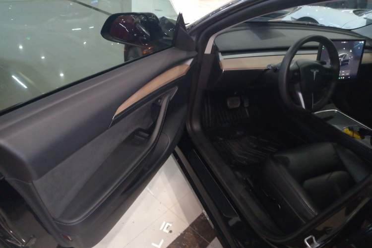 Used Tesla Model 3 2022 Rear-Wheel-Drive Version
