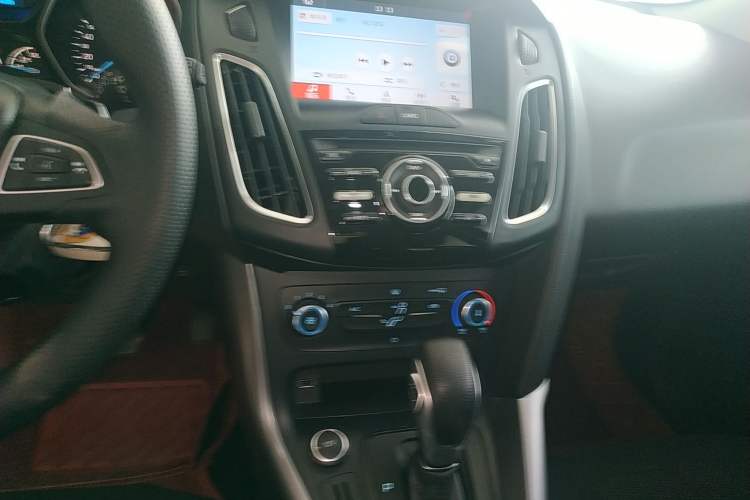 Used Ford Focus 2018 Hatchback Classic 1.6L Automatic Comfort Plus SmartDrive Edition