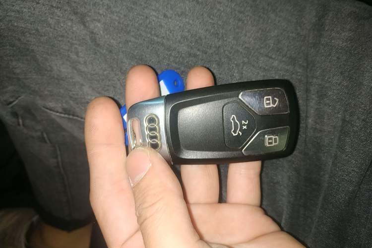 Used Audi A4L 2019 40 TFSI Fashion Edition China VI Emission Standard
