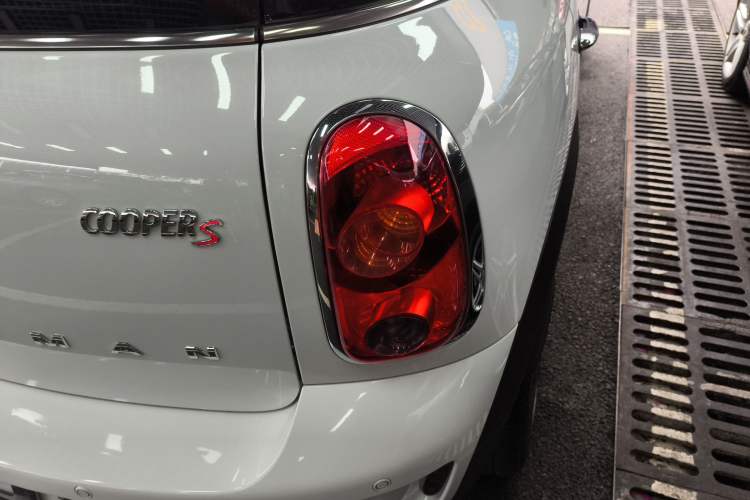 Used  Countryman 2014 1.6T COOPER S
