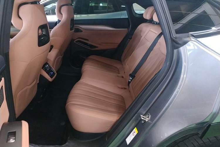 Used BYD Song L EV 2024 662 km Excellence Version
