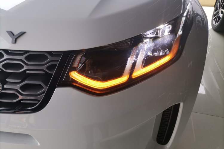 Used Land Rover Discovery Sport 2021 249 PS R-Dynamic S Performance Edition