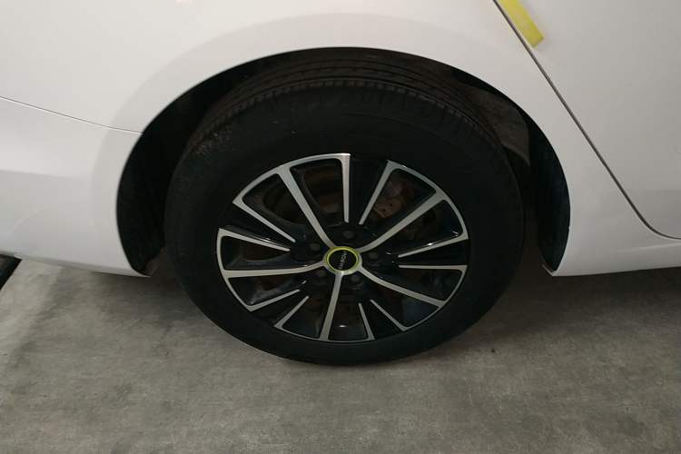 Used Roewe i5 2021 1.5L CVT Platinum Edition