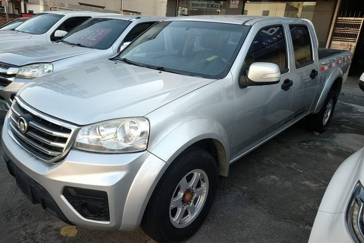 Used Great Wall Wingle 5 2017 2.0T European-spec Diesel Two-Wheel-Drive Entry-Level Big Double-Cab GW4D20D