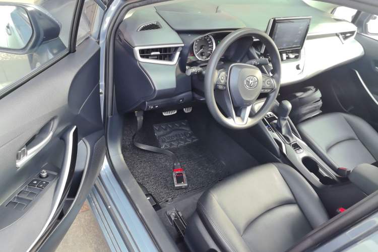 Used Toyota Corolla 2021 Dual-Motor 1.8L E-CVT Elite Edition
