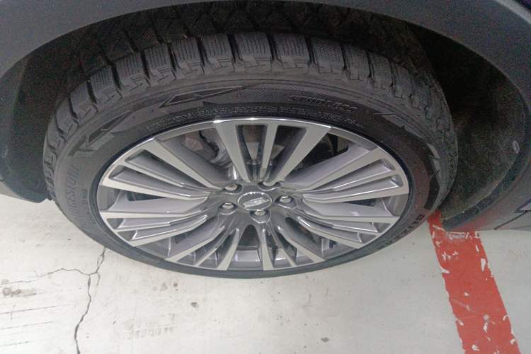 Used Cadillac XT4 2024 28T Two-Wheel-Drive Prestige Version
