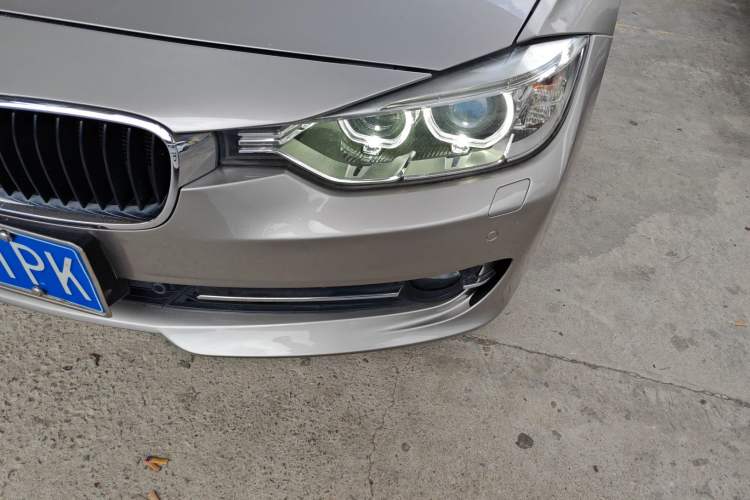 Used BMW 3 Series 2015 316Li Fashion Model
