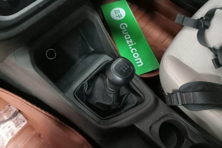 Used Wuling Hongguang V 2022 1.5L Jingqu Edition Electric-Assist LAR