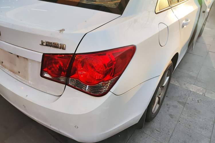 Used Chevrolet Cruze 2014 1.6L SL Millionth Anniversary Edition MT
