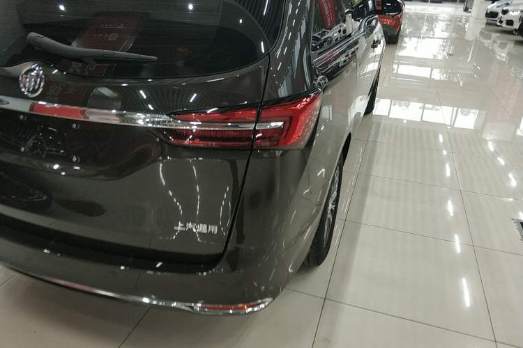 Used Buick GL8 2021 Land Cruiser Executive Class 652T Comfort Model