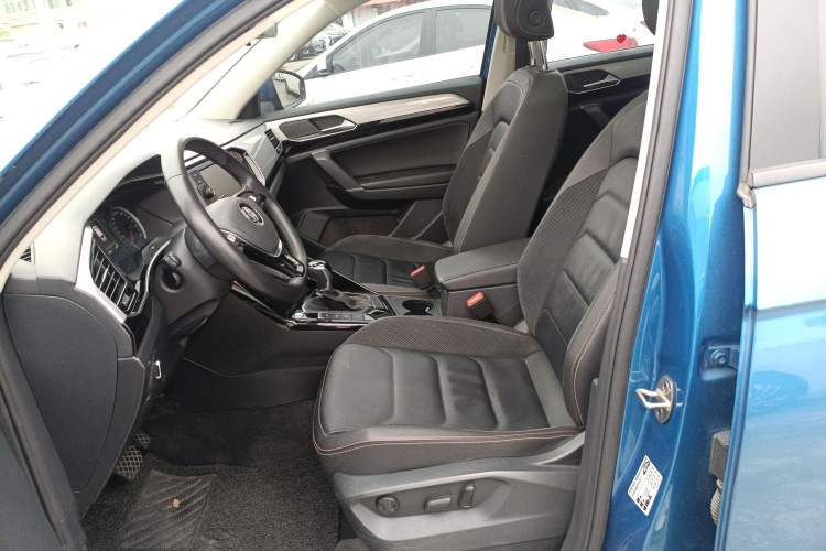 Used Volkswagen Tayron 2019 330TSI Two-Wheel Drive Luxury Model China VI Standard
