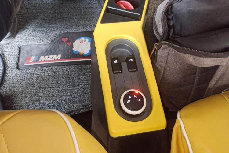 Used Wuling Hongguang MINIEV 2021 Macaron Fashion Edition Lithium-Ion Battery