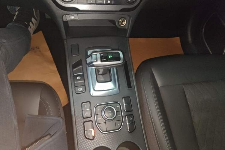 Used Haval H6 Coupe 2020 Smart Connect Version 1.5T Automatic Two-Wheel Drive Elite Model
