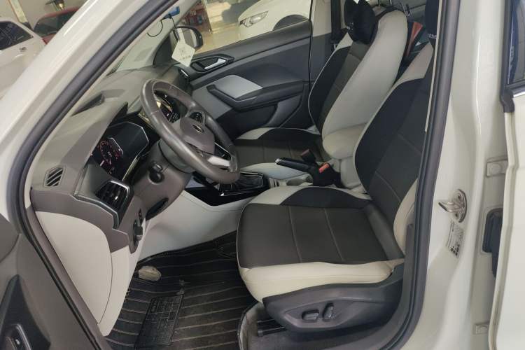 Used Volkswagen Tacqua 2020 280TSI DSG EnjoyPro
