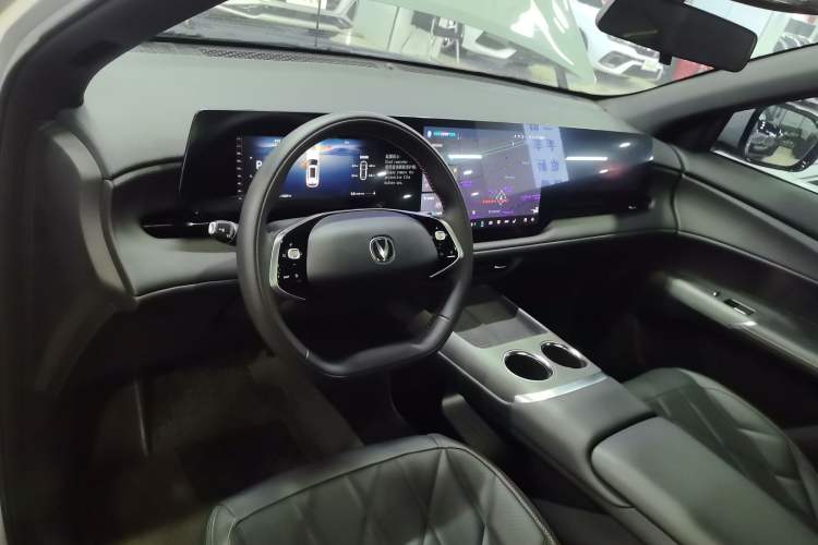 Used Changan CS75 PLUS 2025 4th Generation 1.5T New Blue Whale Smart Luxury Edition
