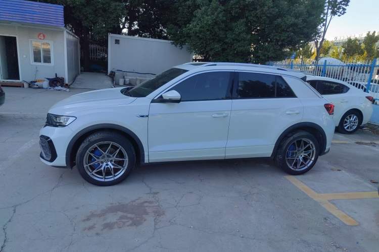 Used Volkswagen T-ROC 2020 280TSI DSG Two-Wheel Drive R-Line Pro
