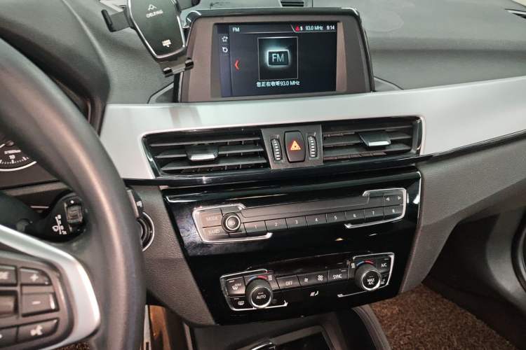 Used BMW X1 2018 sDrive20Li Leading Model
