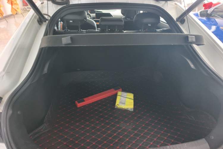 Used Changan UNI-V 2022 1.5T Prestige Version
