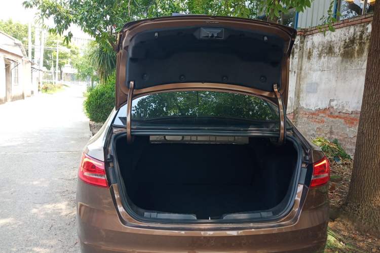 Used Ford Escort 2017 Happiness Edition 1.5L Automatic Fashion Version