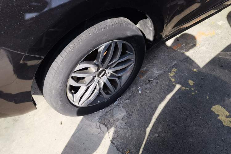 Used Wey VV5 2017 2.0T Ultra-Luxury Version
