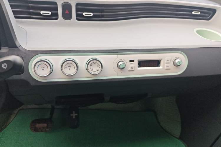 Used Wuling Hongguang MINIEV 2022 Macaron Premium Model – Lithium Iron Phosphate