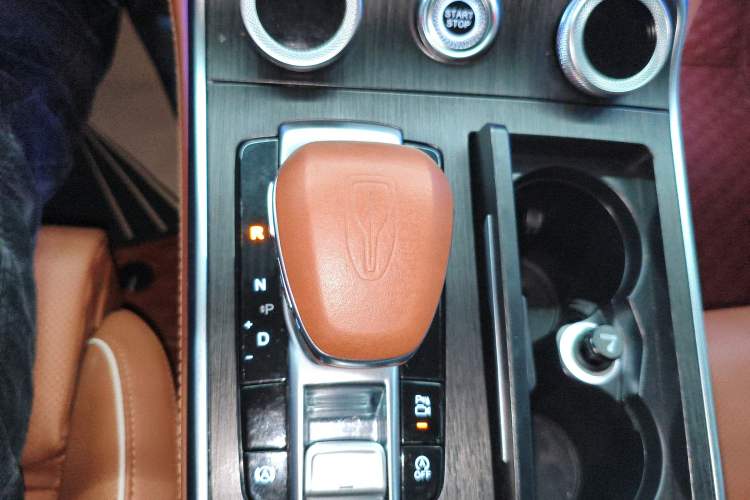 Used Hongqi H9 2023 2.0T Smart Connect Flagship Edition
