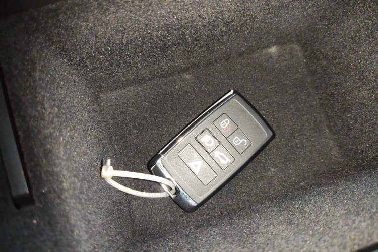 Used Land Rover Discovery Sport 2025 249 PS Performance Tech Edition
