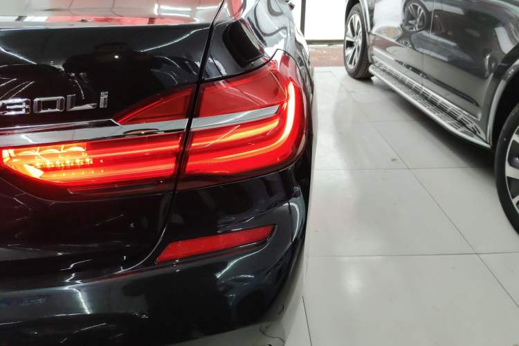 Used BMW 7 Series 2018 730Li Leading Model M Sport Package