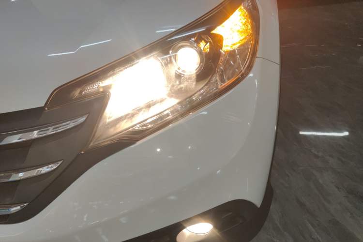 Used Honda CR-V 2013 2.0L Two-Wheel-Drive Classic Edition