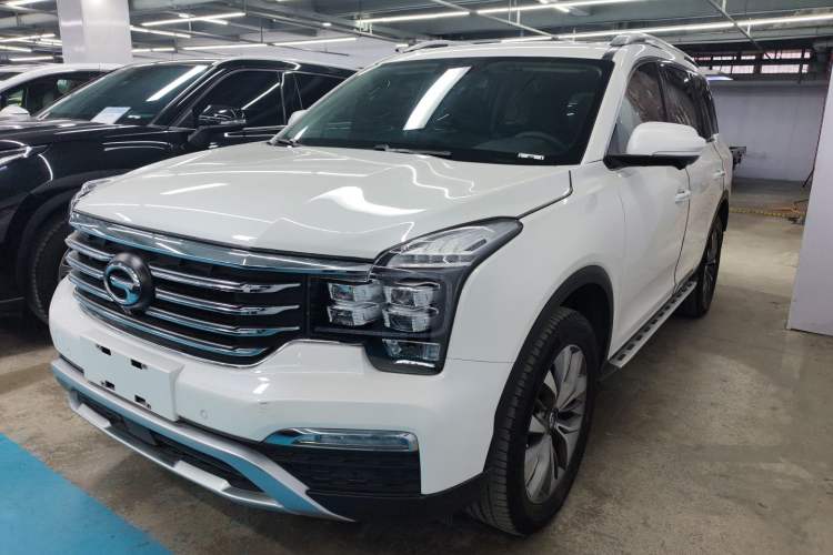 Used GAC Trumpchi GS8 2017 320T Two-Wheel Drive Luxury Smart Connectivity Version (7 Seats)